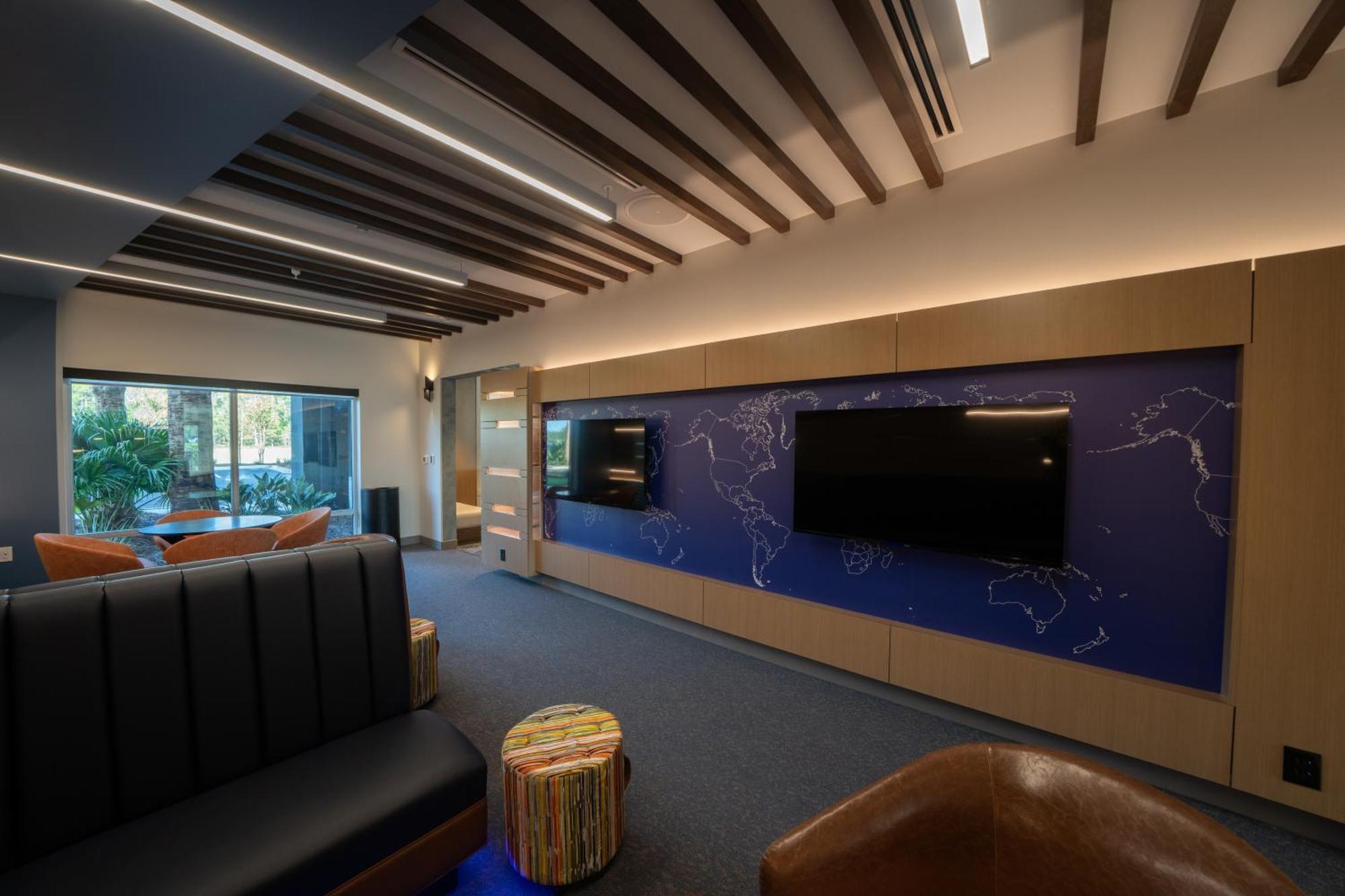 Holiday Inn Express & Suites Fort Walton Beach - Eglin Area By Ihg ภายนอก รูปภาพ
