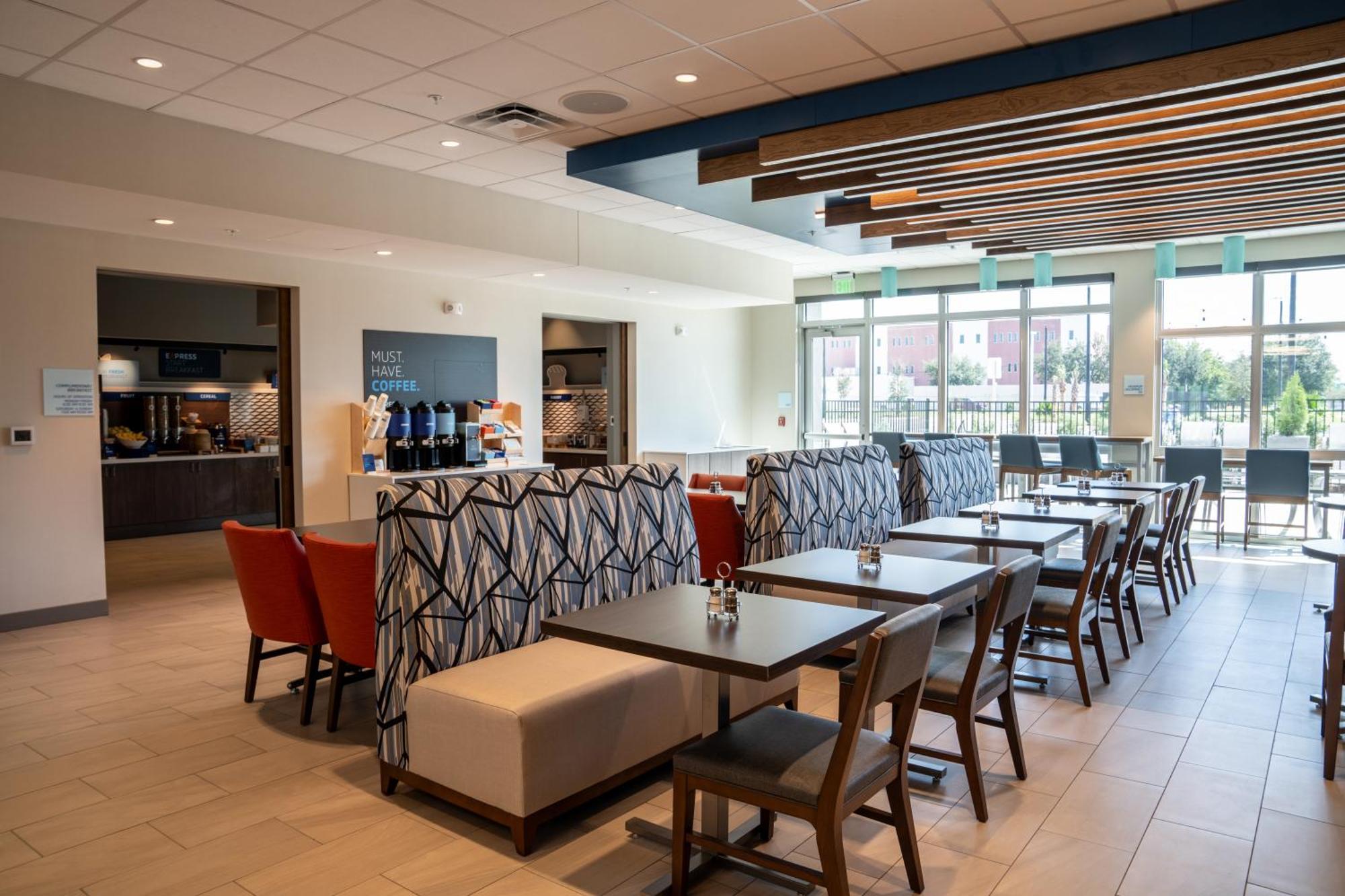 Holiday Inn Express & Suites Fort Walton Beach - Eglin Area By Ihg ภายนอก รูปภาพ