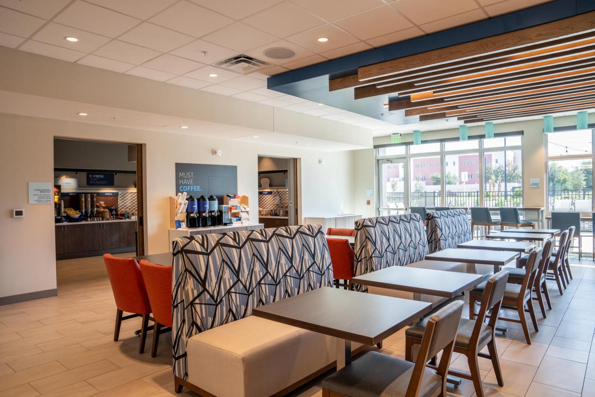 Holiday Inn Express & Suites Fort Walton Beach - Eglin Area By Ihg ภายนอก รูปภาพ